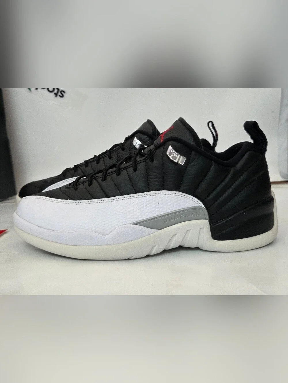 Level SS/New - Nike Air Jordan 12 Retro Low Playoffs 308317-004 Men's Size 8